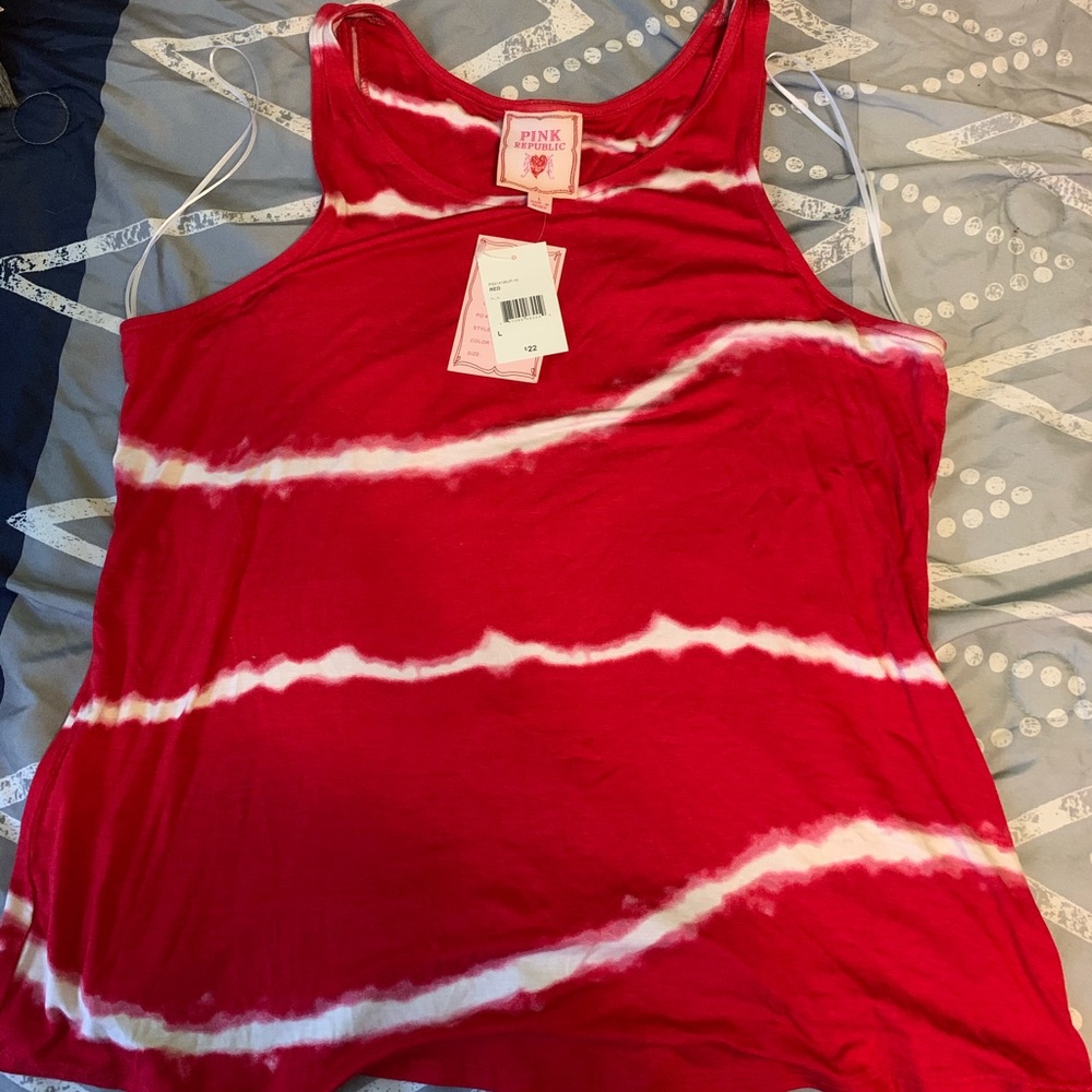 Pink republic tank